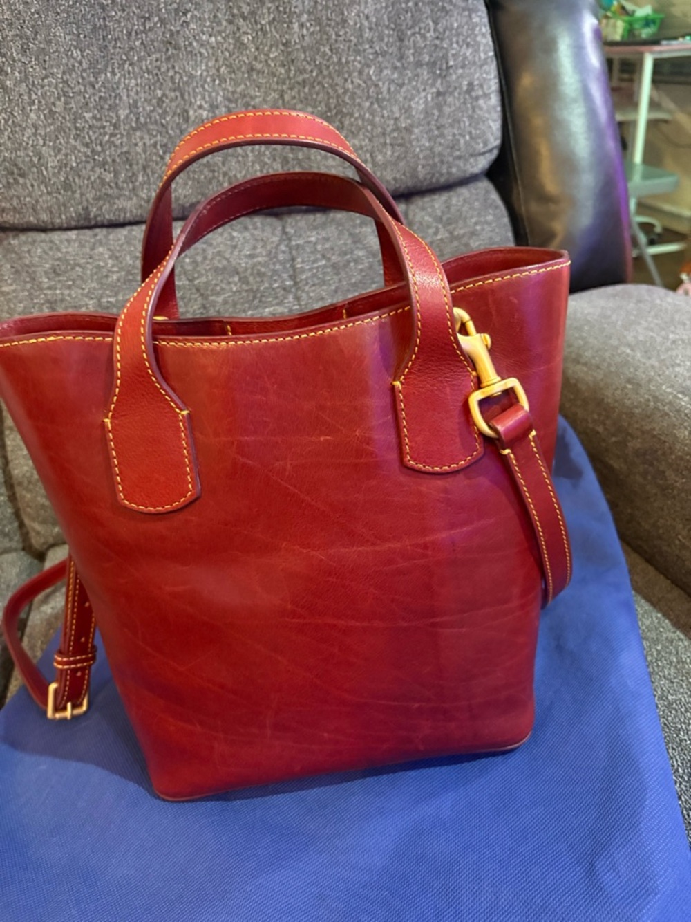 Dooney & Bourke Florentine Brinley Bordeaux Satchel Top Handle Bag - Picture 3 of 14